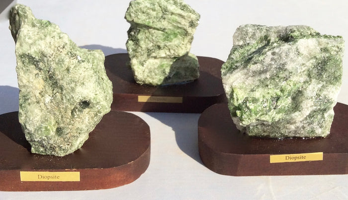 Mineral Sampler - Set of 4 Minerals on Wooden Bases - Gift Boxed! - dinosaursrocksuperstore