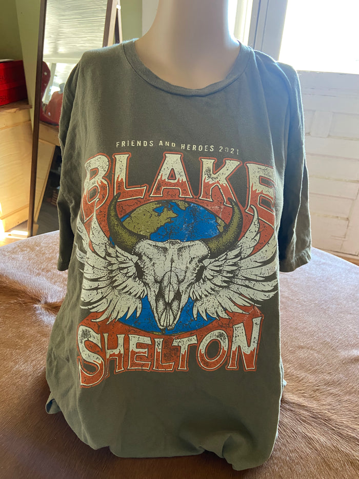 Pre-Loved Blake Shelton Friends + Heroes Graphic Tee *Size XL - Deer Creek Mercantile