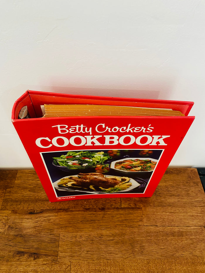 Vintage Betty Crocker Cookbook - Deer Creek Mercantile