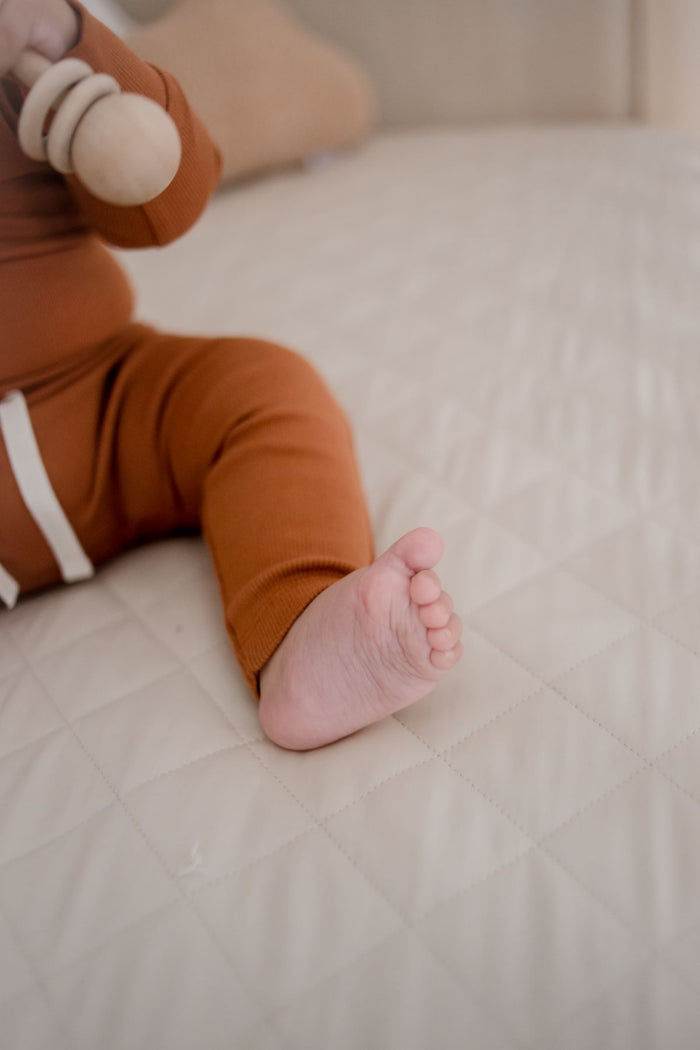 Bambella 2-in-1 Waterproof Cot Sheet & Mattress Protector | Oat