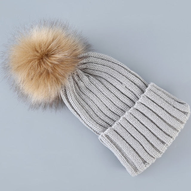Cute Winter Knitted Hat With Fluffy Fur Pompom