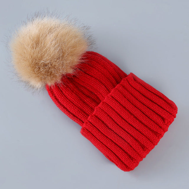 Cute Winter Knitted Hat With Fluffy Fur Pompom
