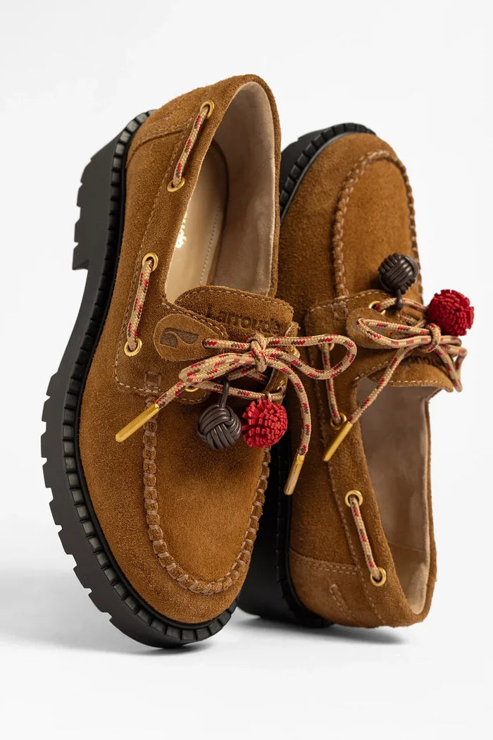 Cyprus Lugsole Loafer Russet Suede Loafer Larroudé