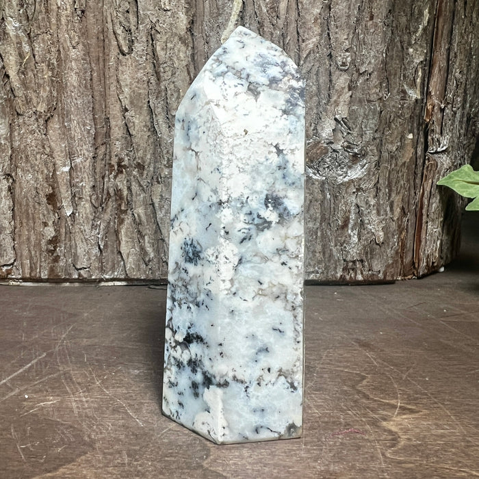 Dendritic Opal Tower