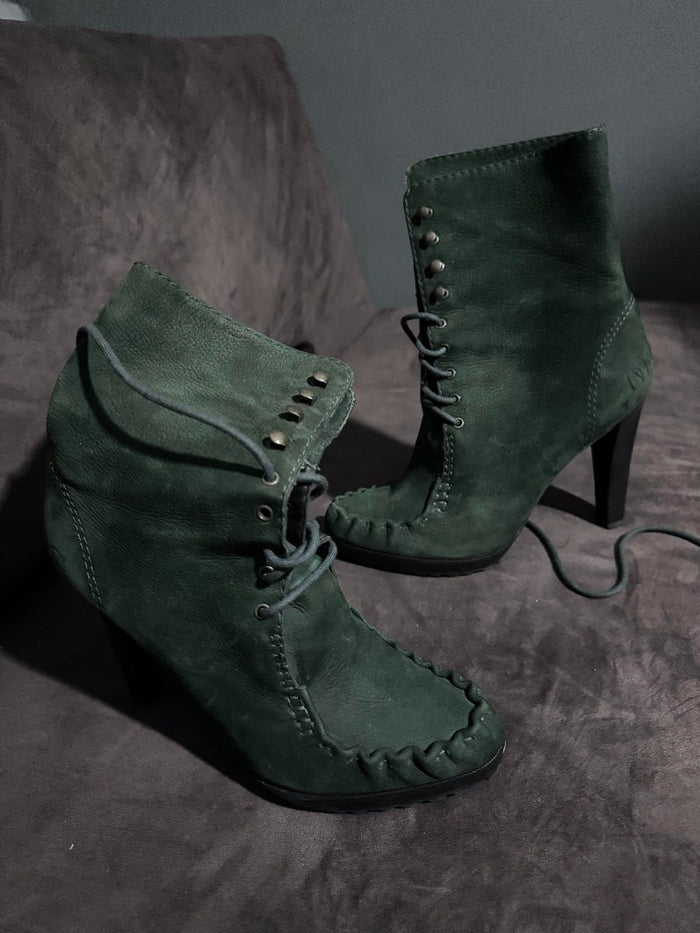 sc:/d/v/dvf_boots_2.jpg