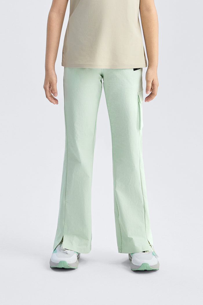 **Pale mint**