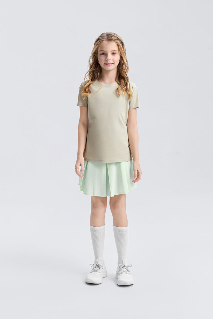 **Pale mint**