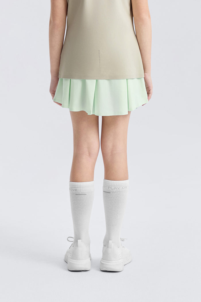 **Pale mint**