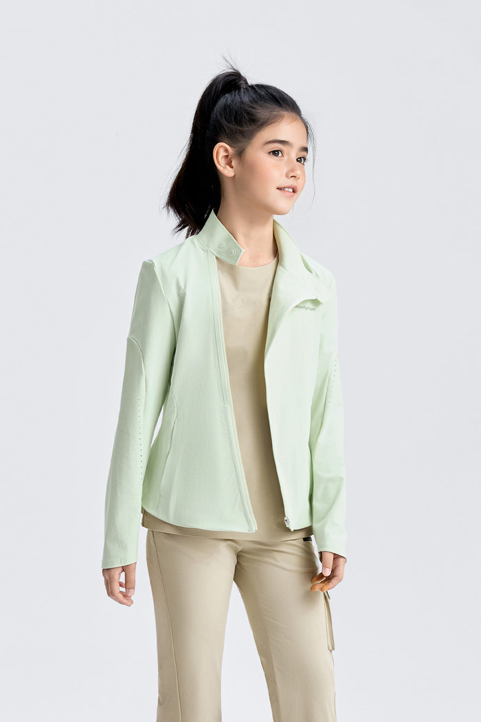 **Pale mint**