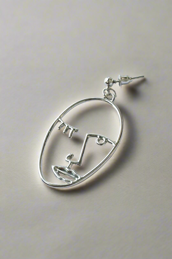 Hetley Earrings - Runway Goddess