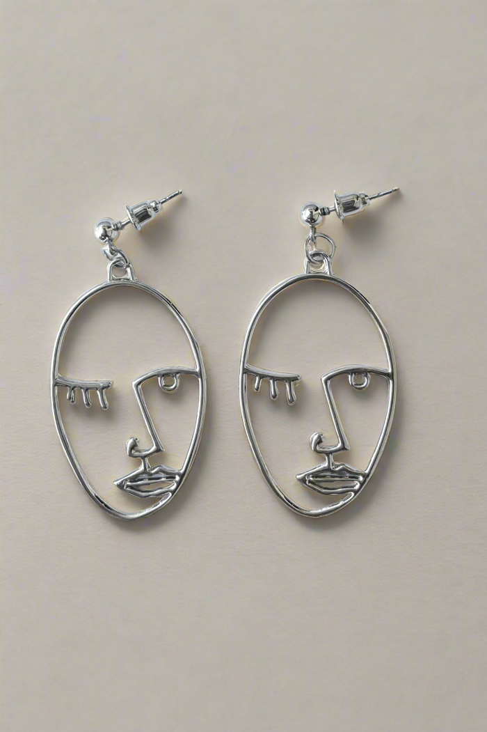 Hetley Earrings - Runway Goddess