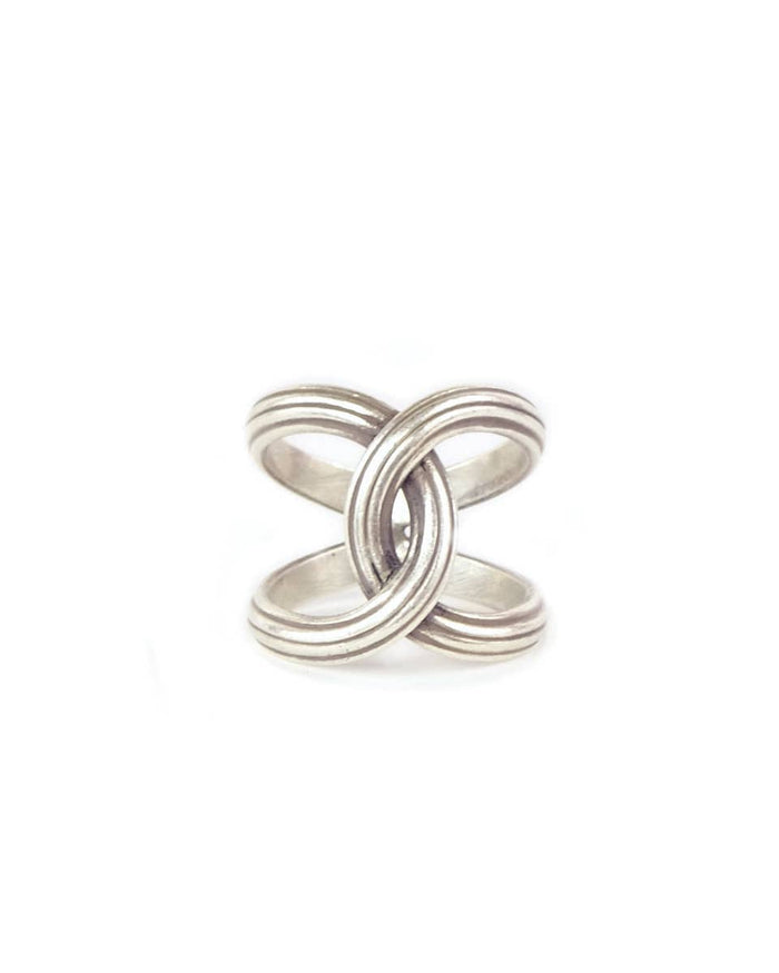 Infinity Knot Ring