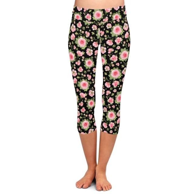 Ladies Beautiful Flowers Printed Capri Leggings