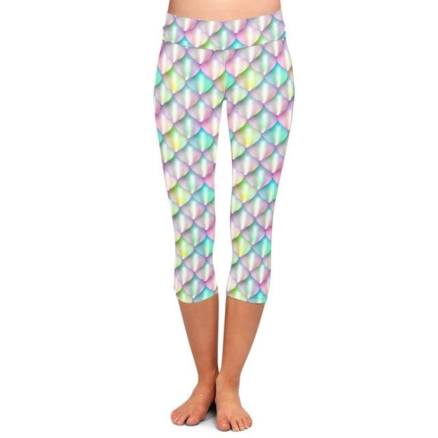 Ladies Gorgeous Pastel Fish Scales Printed Capri Leggings