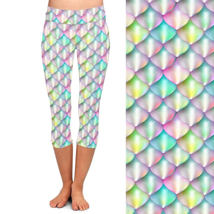 Ladies Gorgeous Pastel Fish Scales Printed Capri Leggings