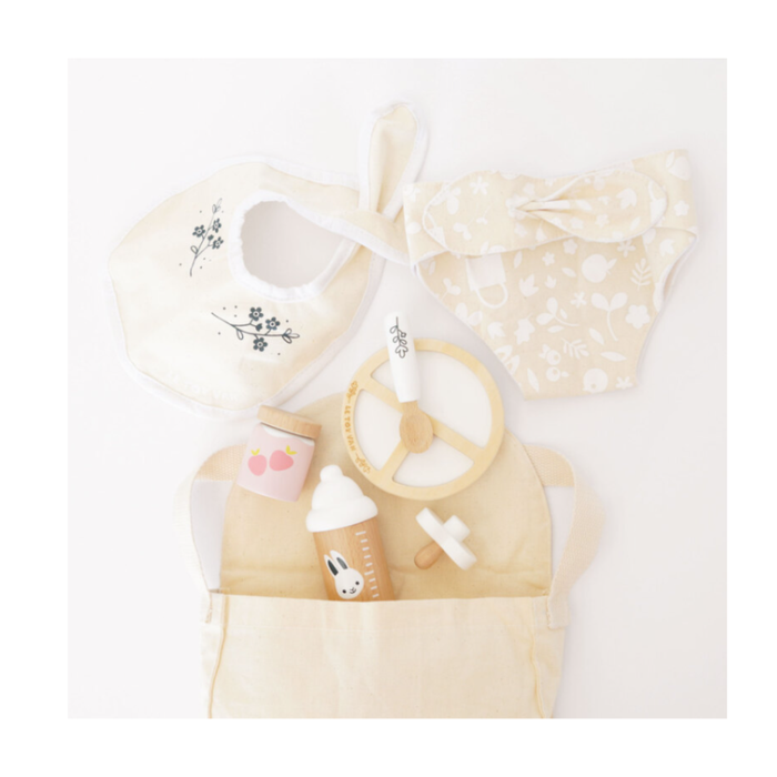 Le Toy Van Doll Nursing Set