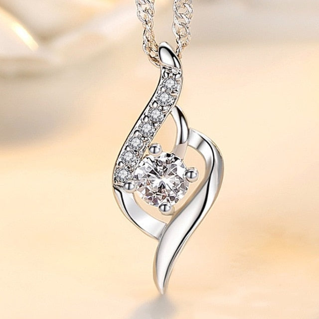 Lovely 925 Sterling Silver Crystal Zircon Heart Pendant Necklace - Length 45CM