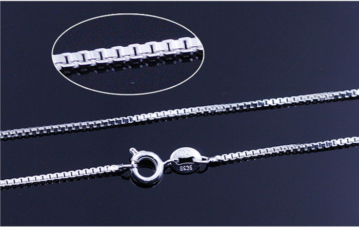 Lovely 925 Sterling Silver Crystal Zircon Heart Pendant Necklace - Length 45CM
