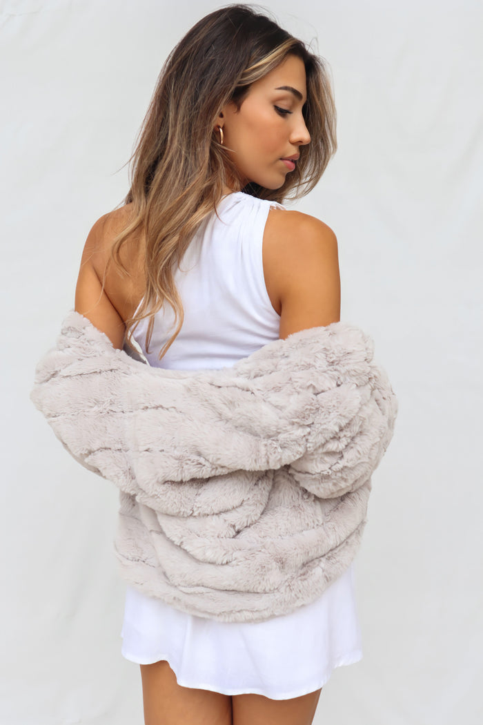 Misty Faux Fur Jacket - Light Grey - Runway Goddess