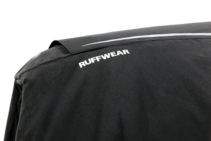 (001)
