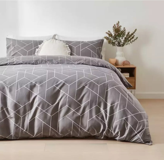 Queen Bed Geometric Quilt Cover Set - Grey