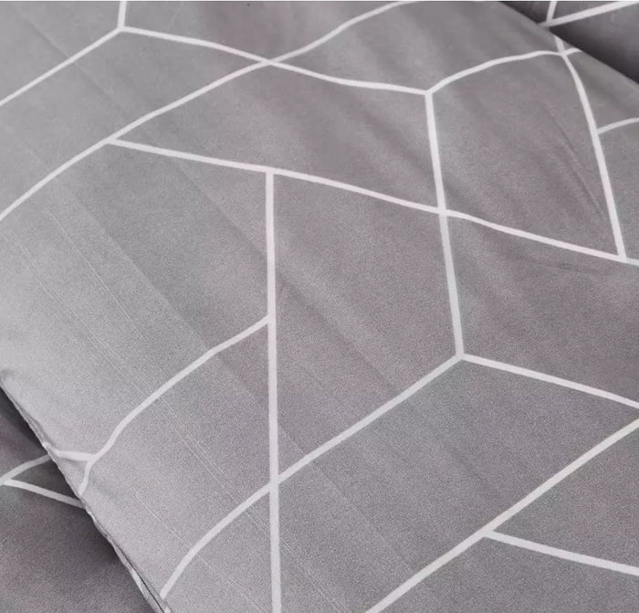 Queen Bed Geometric Quilt Cover Set - Grey
