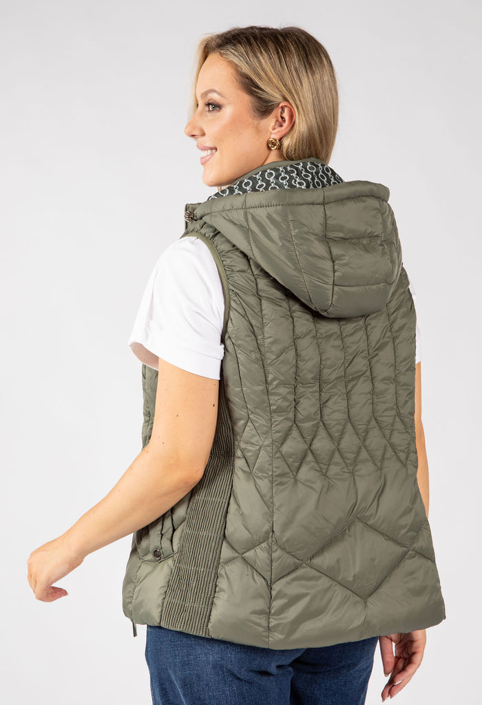 Quilted Hooded Gilet