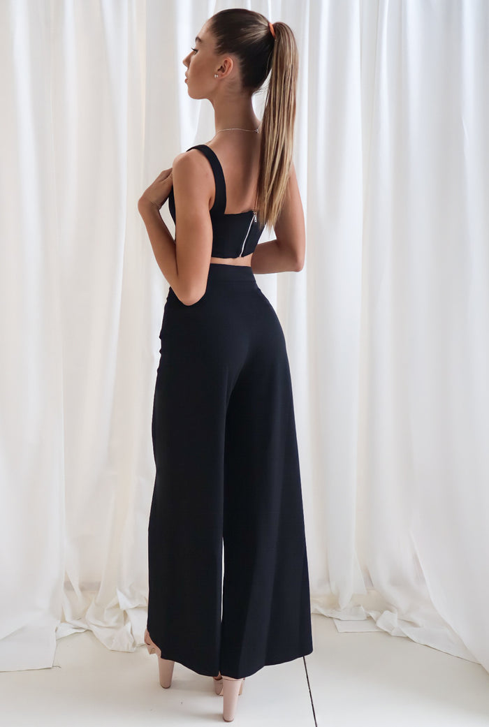 Sara Set Top - Black - Runway Goddess