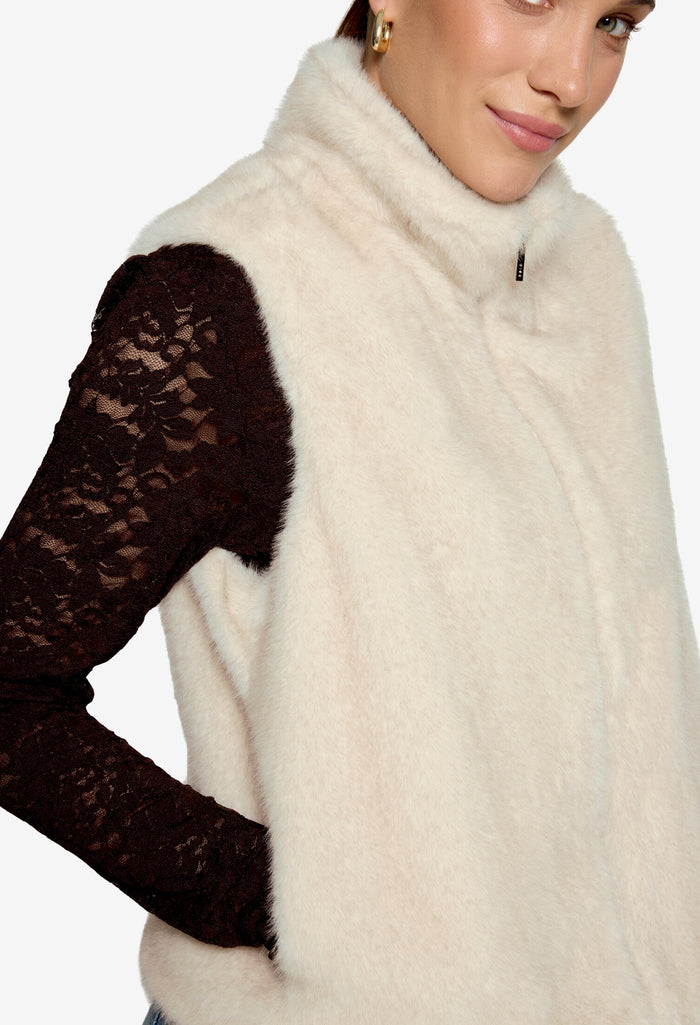Teddy Zip-Up Gilet