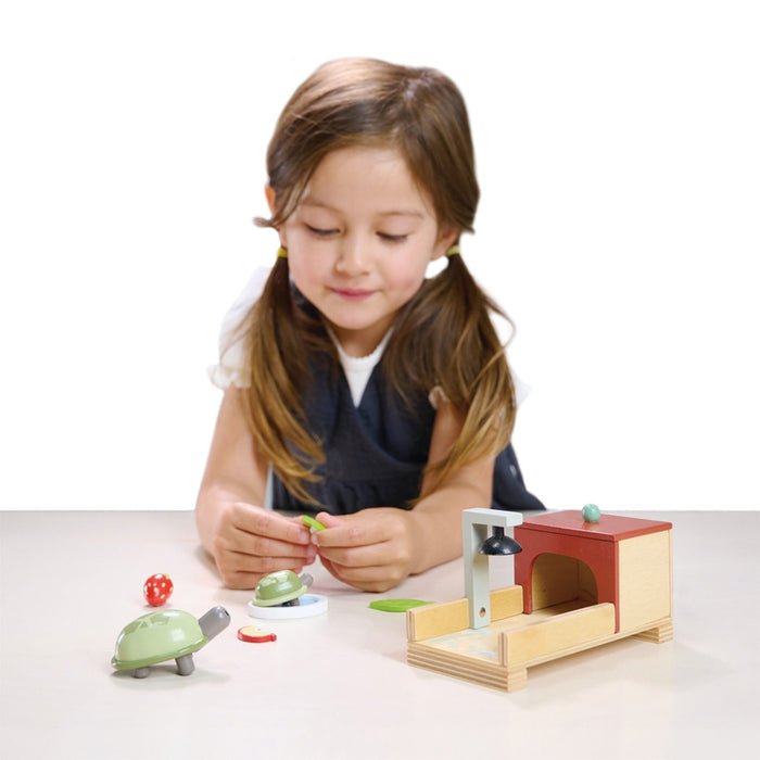 Tender Leaf Toys Dollhouse Tortoise Pet Set