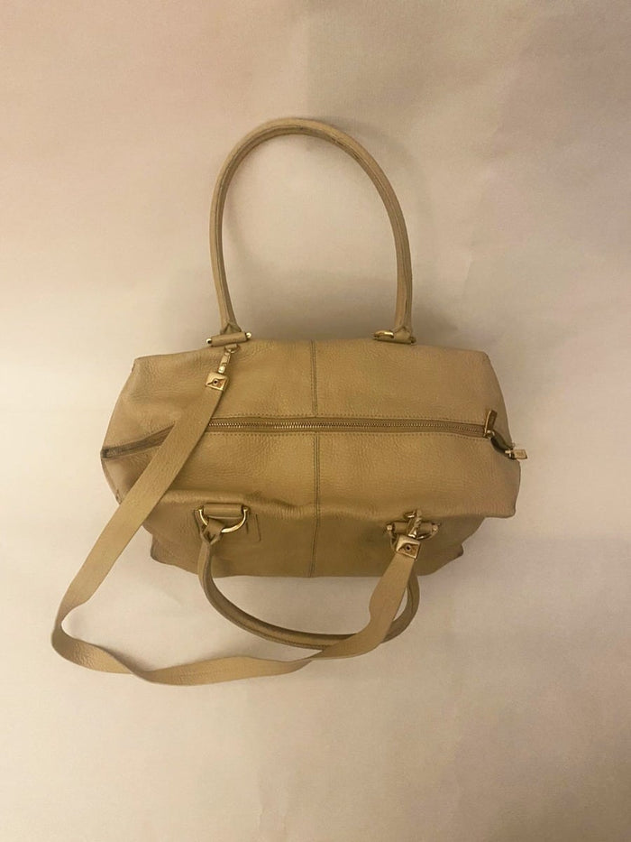 sc:/t/o/tod_s_leather_hand_bag_1.jpg