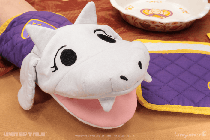 Toriel's Kitchen Oven Mitt & Potholder Set