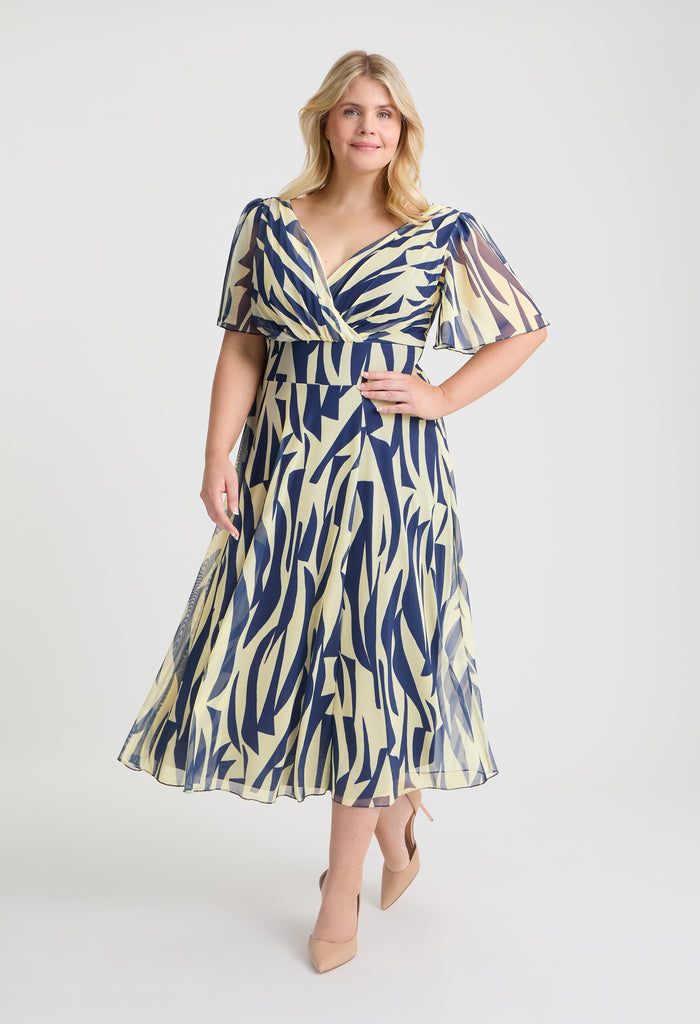 Victoria Angel Sleeve Mesh Midi Curve+ Dress