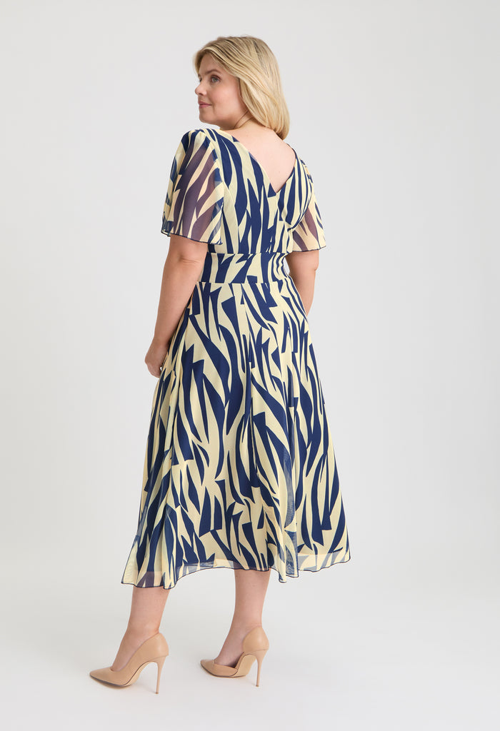 Victoria Angel Sleeve Mesh Midi Curve+ Dress