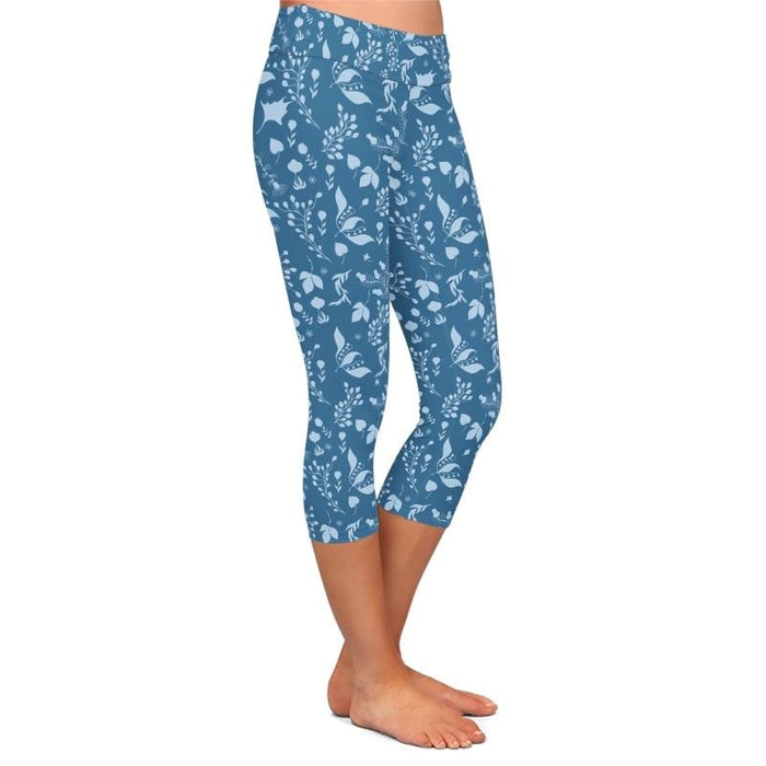 Womens Blue Printed Capri Leggings with Leaves & Berries