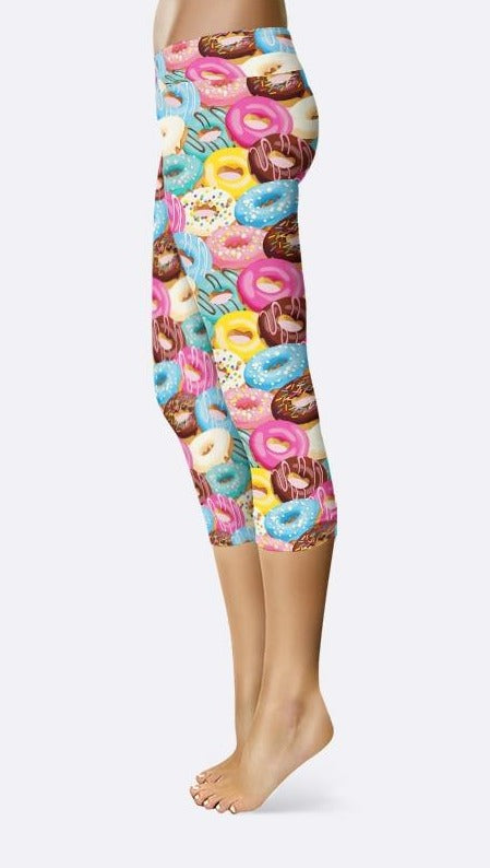 Womens Colourful Digital Donuts Capri Leggings