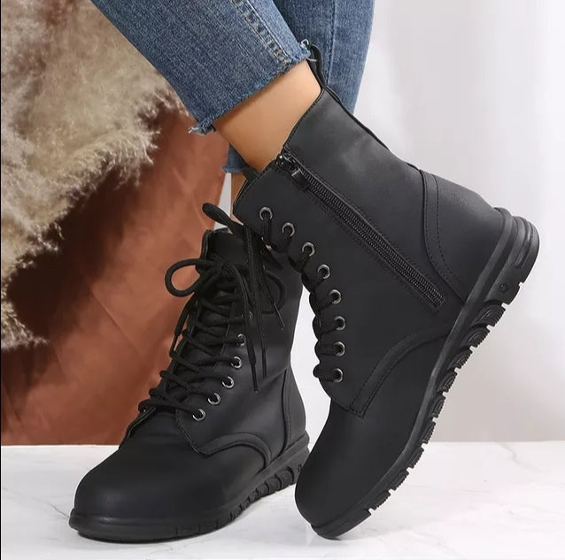 Womens Lovely Zip-Up Solid Coloured Boots