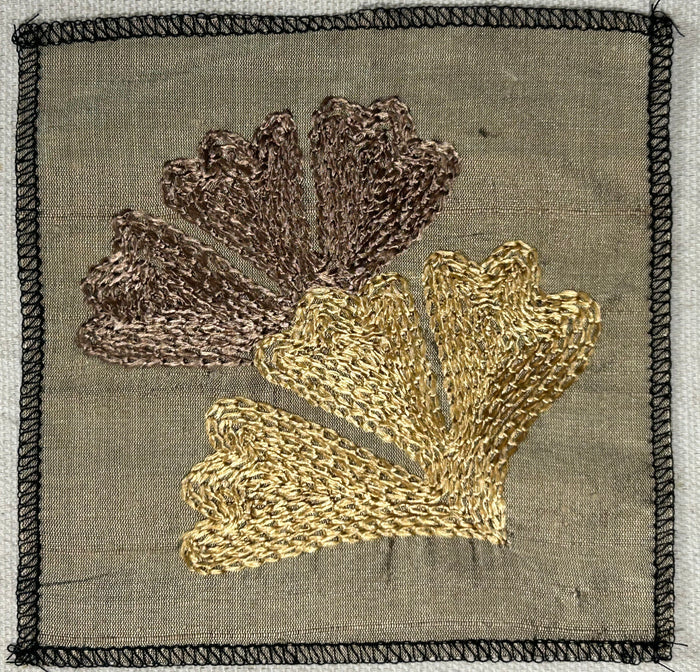 Zarif - Medium Double Tulip Patch